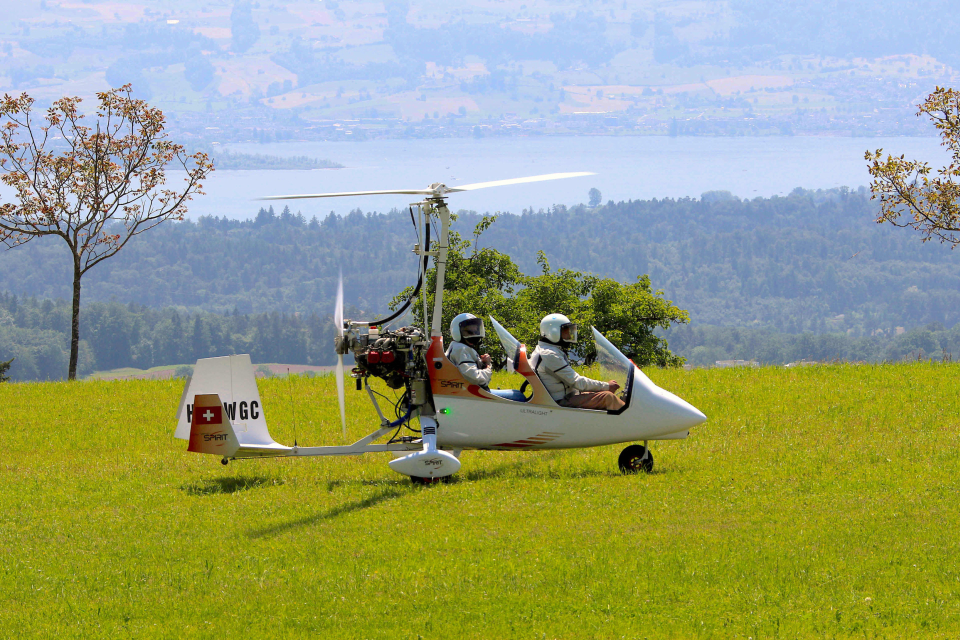 Gyrocopter Flyin auf dem Hasenstrick der Film Sky News