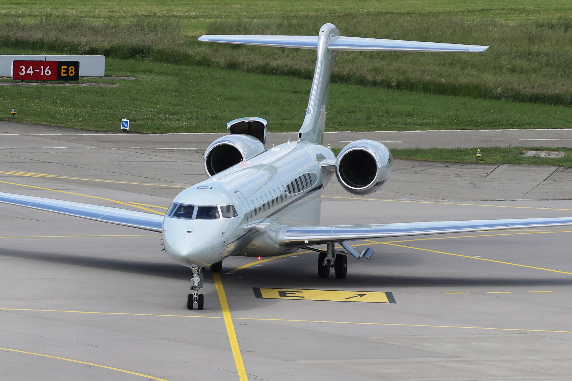 Jetron Jetron Switzerland – neuer Businessaviation Broker - Sky News