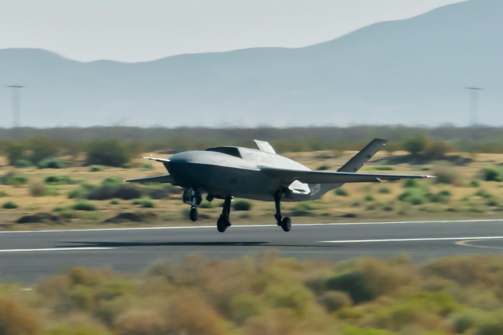 YFQ-42A Prototyp beim Erstflug an einem nicht näher bezeichneten Ort in Kalifornien. Foto US Air Force